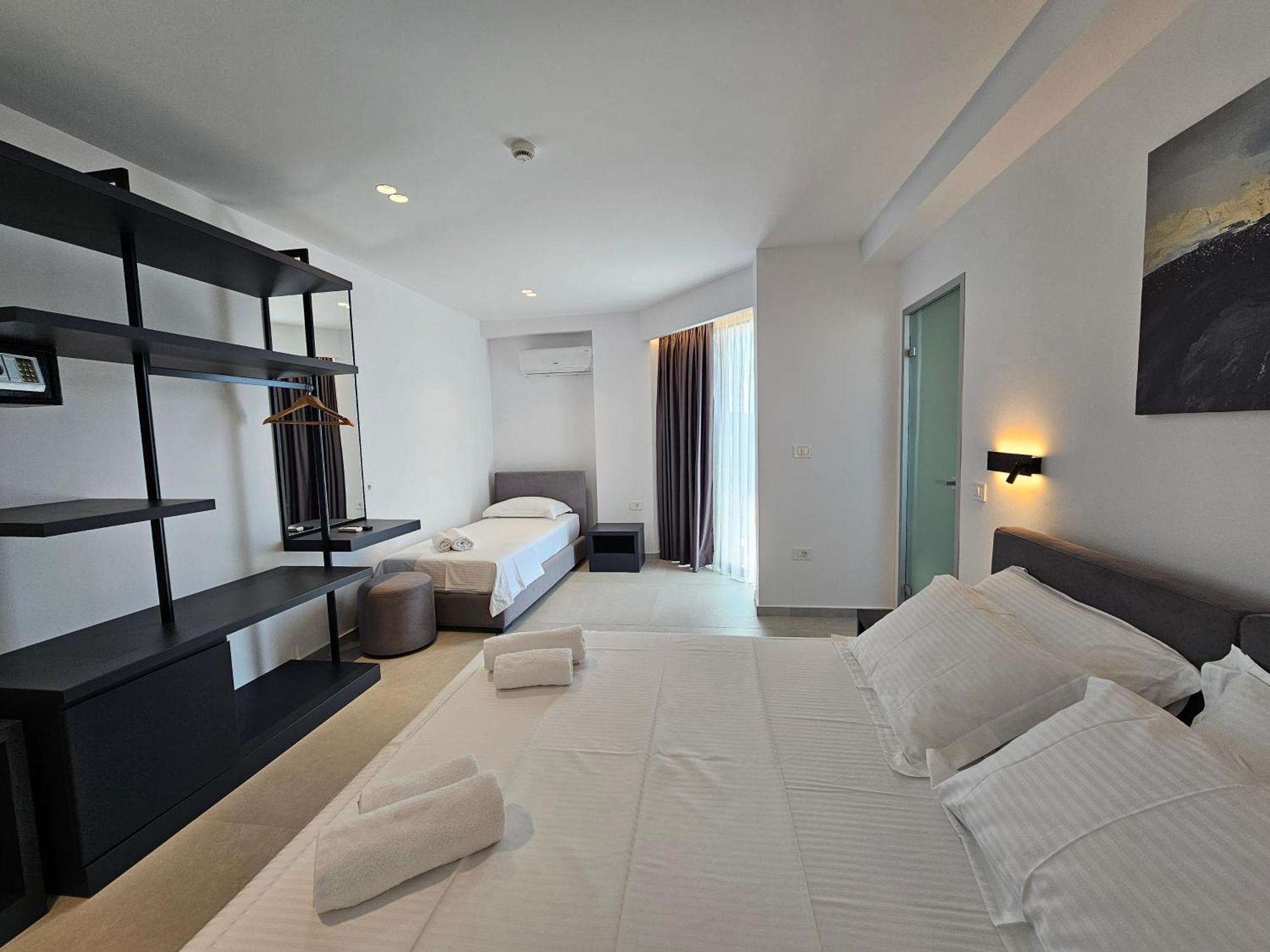 Adele Hotel Ksamil Eksteriør bilde